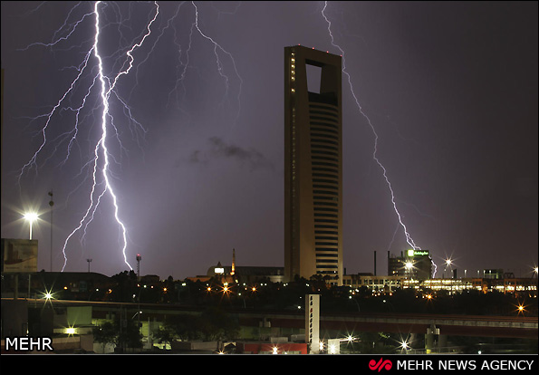 رعد و برق در نقاط مختلف جهان (عکس)