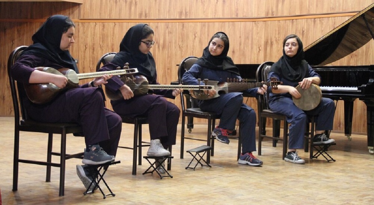 حذف رشته موسیقی پایه دهم از هنرستان دخترانه کامیاب شیراز / 61 دختر پس از ثبت نام بلاتکلیف مانده‌اند