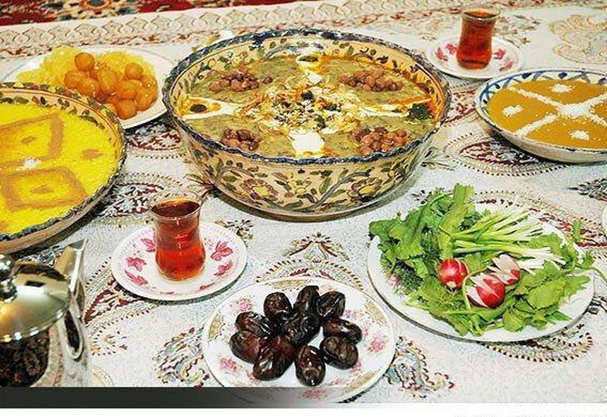 متخصص تغذیه: در وعده‌های افطار و سحری جشنواره غذا راه نیندازید