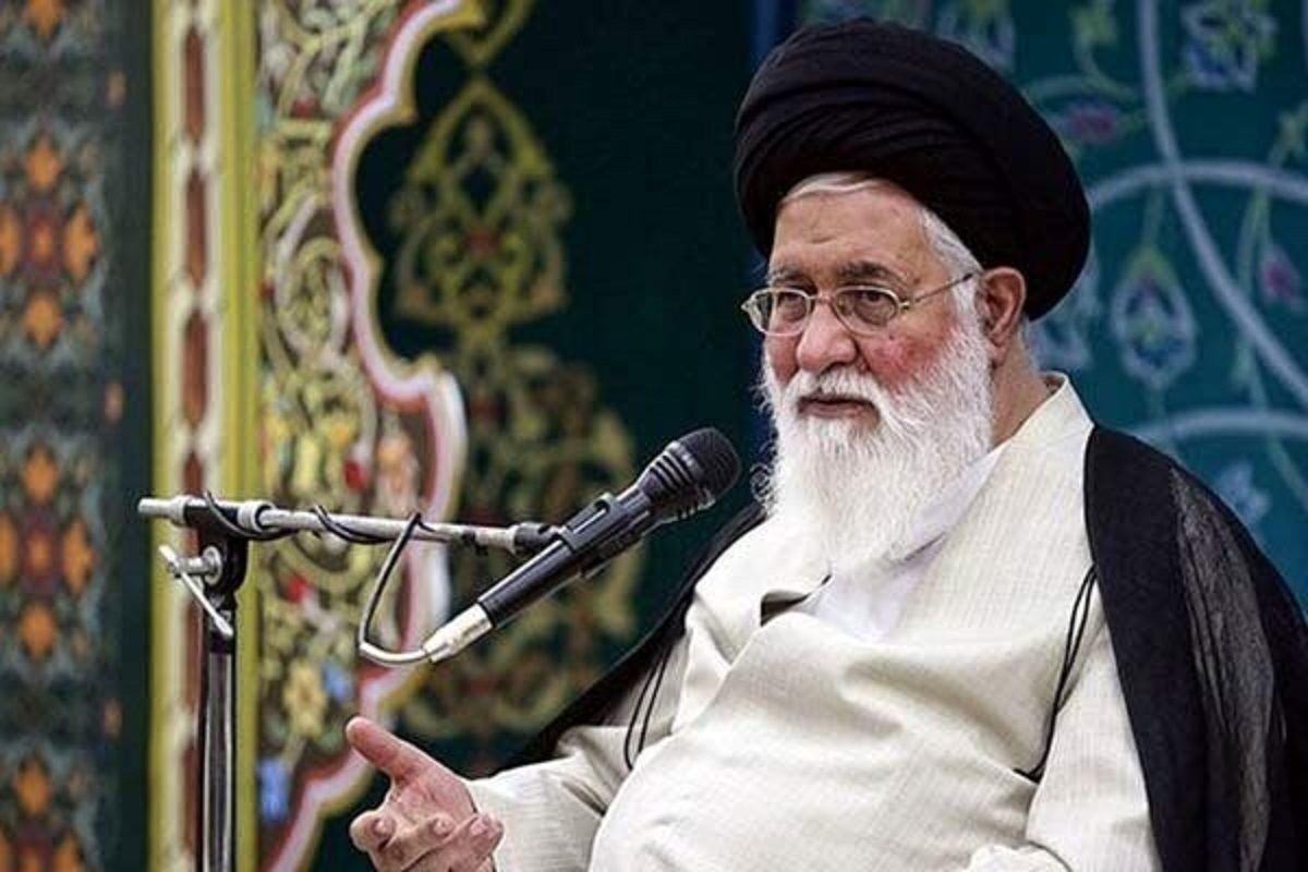 علم‌الهدی: امروز عده‌ای خواهان مذاکره با غرب هستند؛ در زمان پیامبر (ص) هم عده‌ای به دنبال سازش بودند